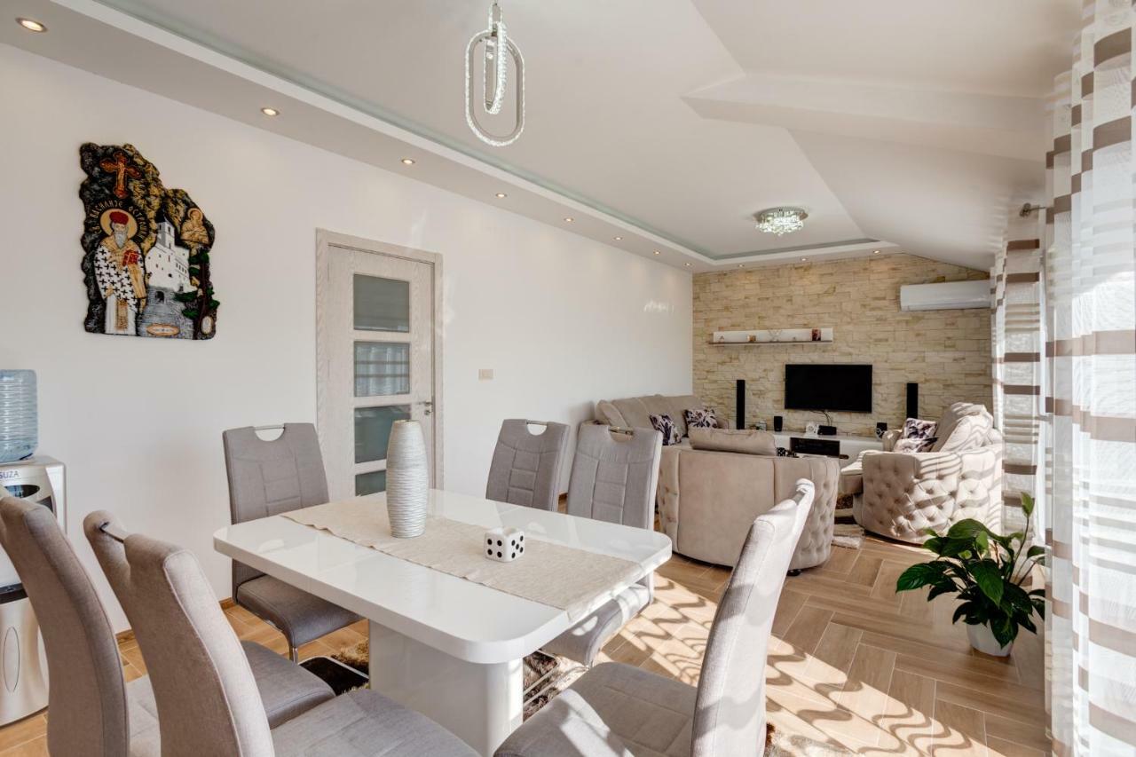 Divino Apartment تيفات المظهر الخارجي الصورة